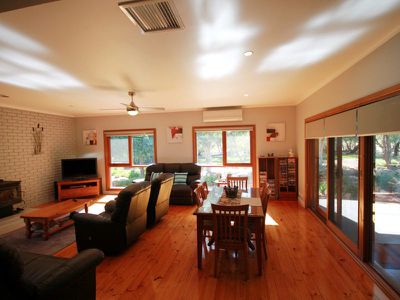 114 Oxley-Meadow Creek Road, Oxley