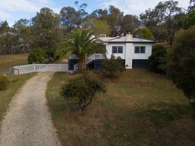 11 Edward Street, Woomargama