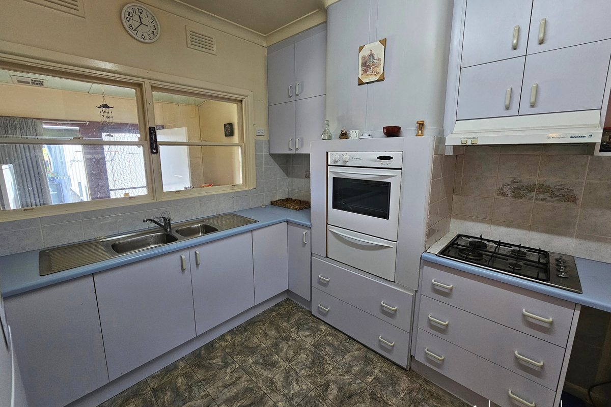 16 Savige Road, Stanhope