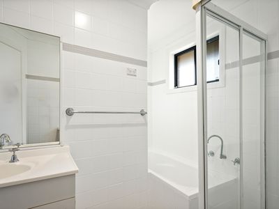 3 / 6-8 Melinda Grove, Lake Heights