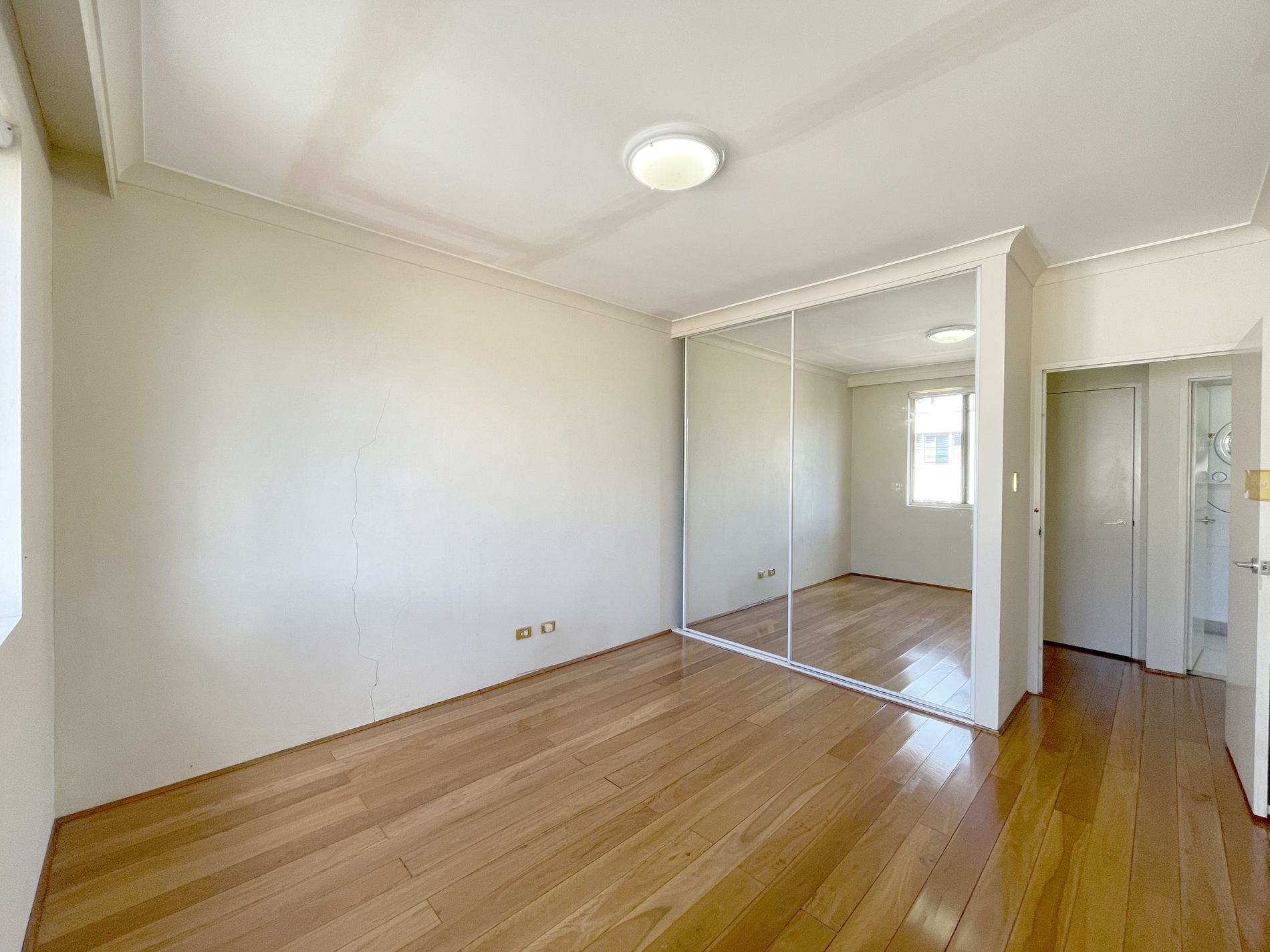 570 / 83-93 Dalmeny Avenue, Rosebery