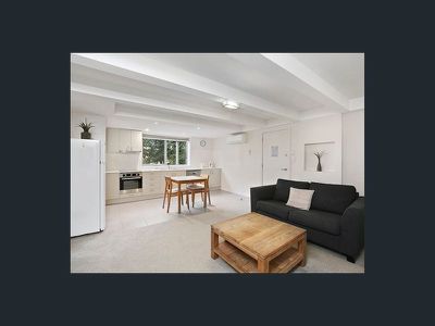 6 / 317 Moorabool Street, Geelong