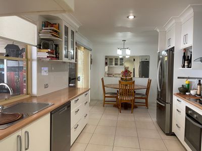 8 Earls Court, Point Vernon