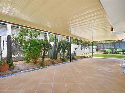9 Cilla Court, Rochedale South
