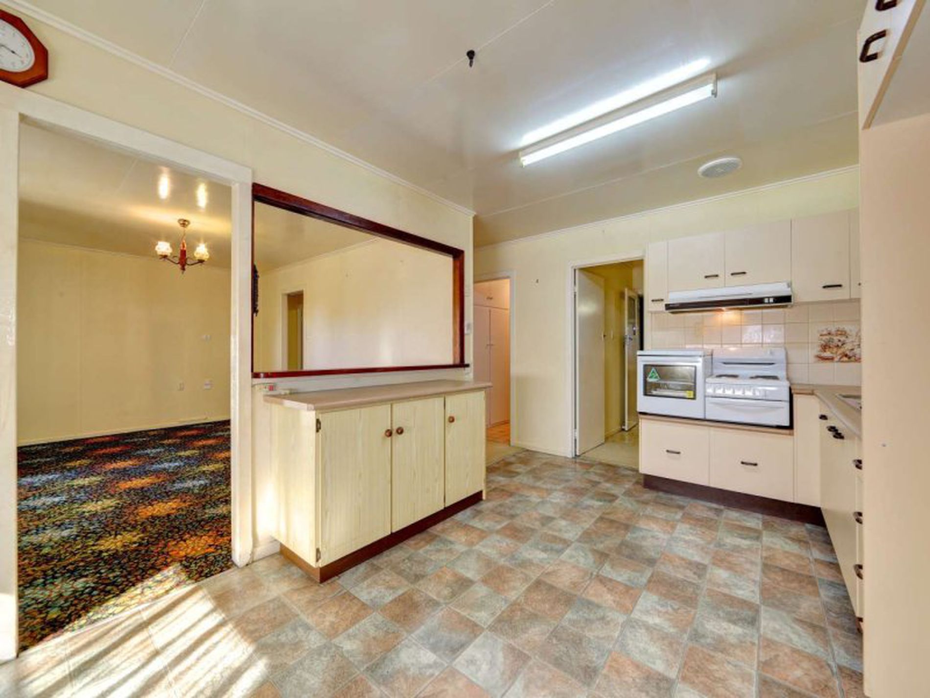8 Black Street, Norville
