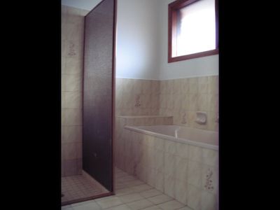 2 Hotham Crescent, Hoppers Crossing