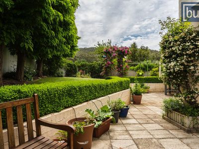 4 Maynet Pl, West Albury