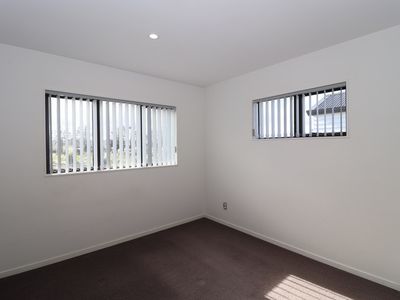 73 Tribute Loop, Takanini