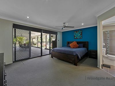 1 TALINGA COURT, Redridge