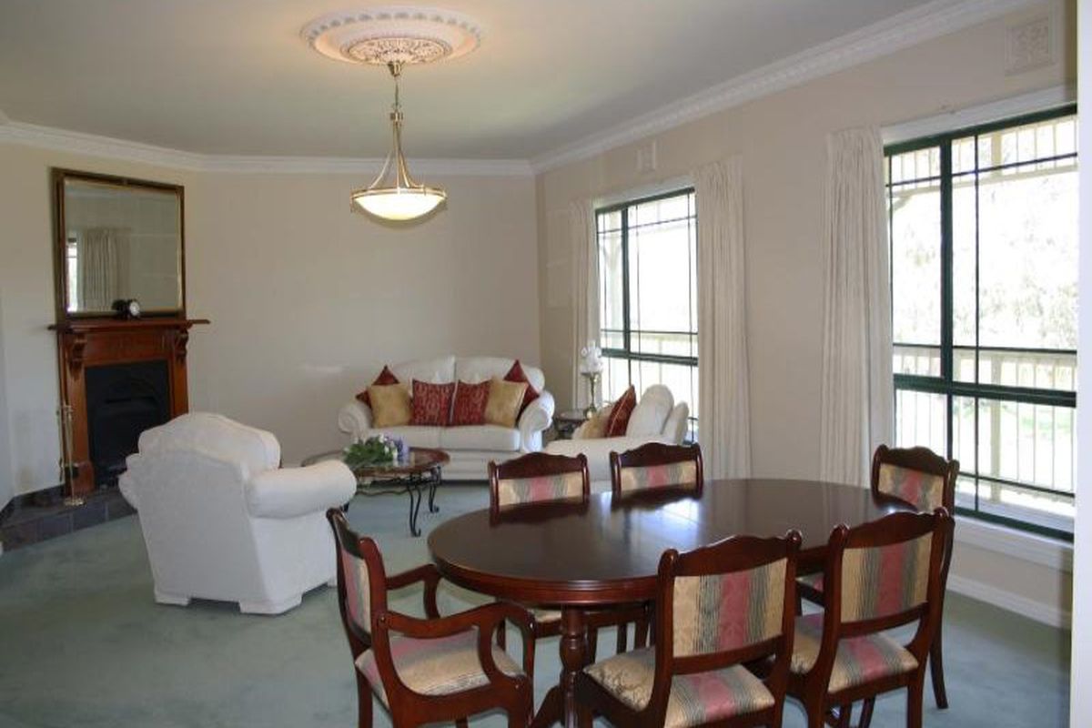 575 Howes Creek Road, Mansfield