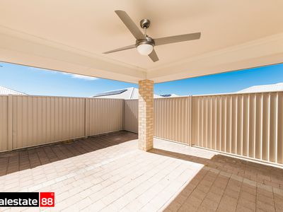 8 Quenda Road, Harrisdale