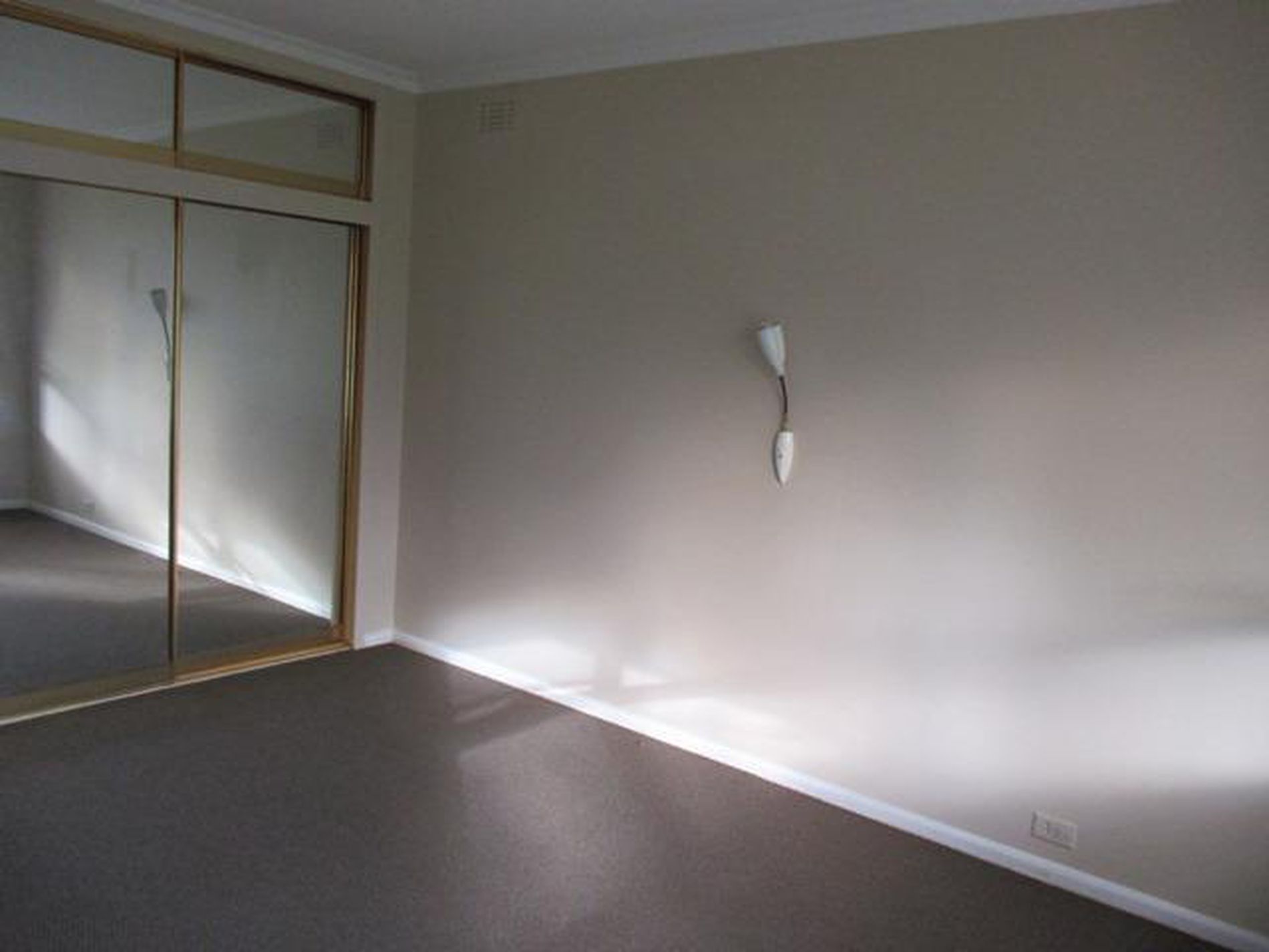 27A Anthony Street, Newcomb