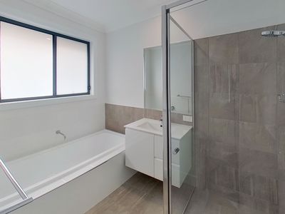 33 Boyd Ave, Dubbo