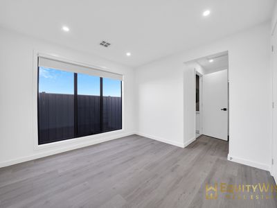 23 Marsdenia Street, Manor Lakes