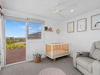 84 Lakeview Crescent, Forster