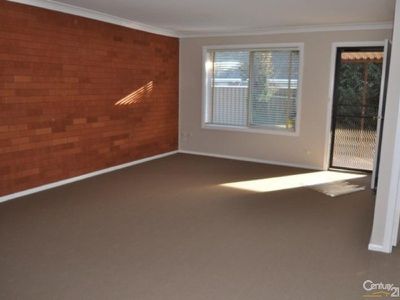 4 / 4  Forrest Cresent, Dubbo