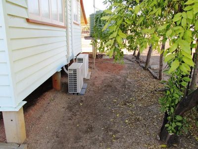 126 Wren street, Longreach