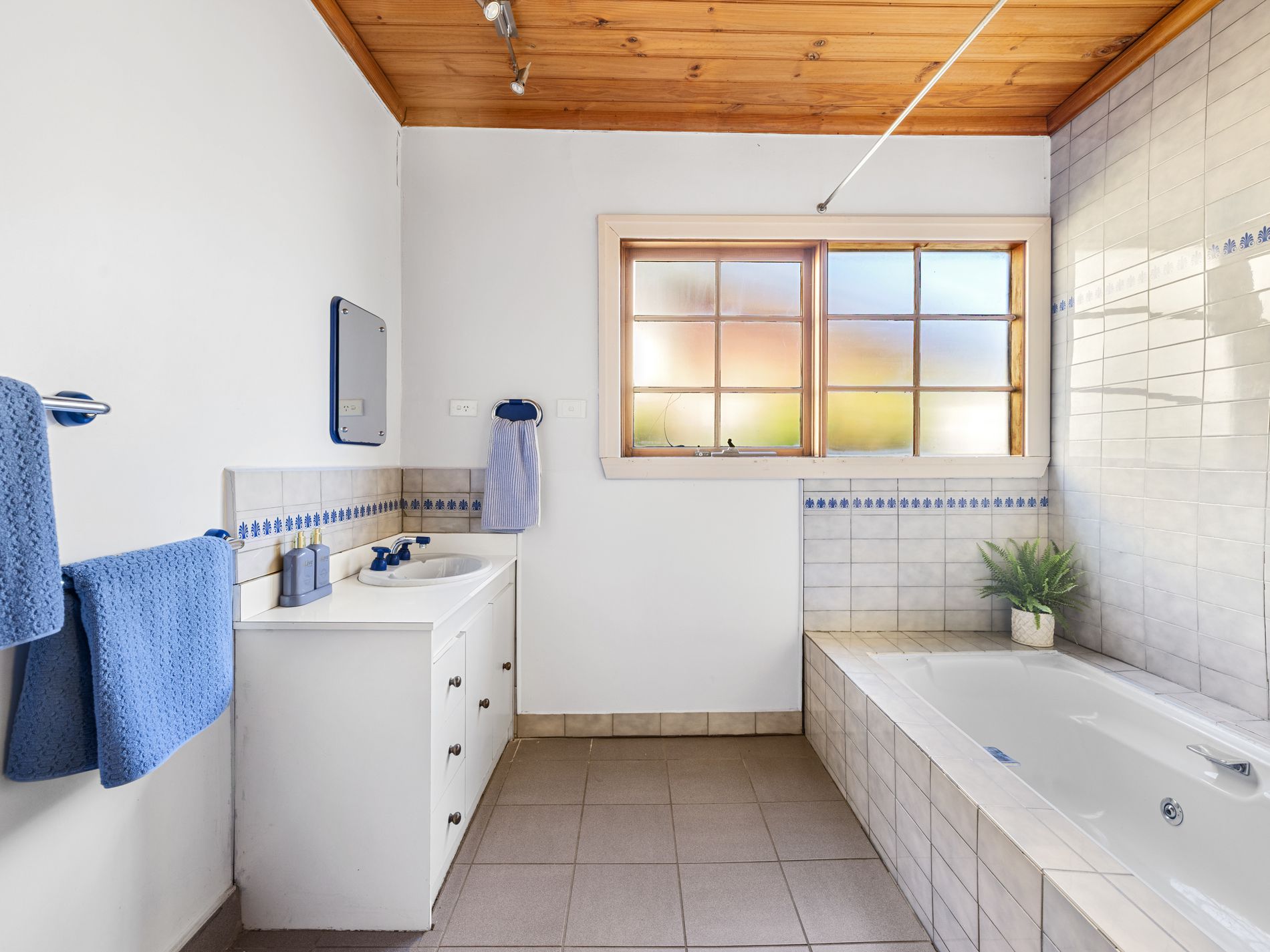 211 Melbourne Road, Williamstown