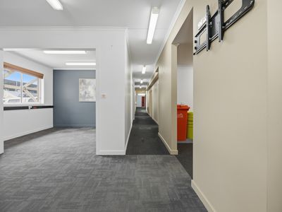 T8 / 75 Newnham Drive, Newnham