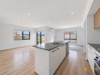 119 Anniversary Avenue, Wyndham Vale