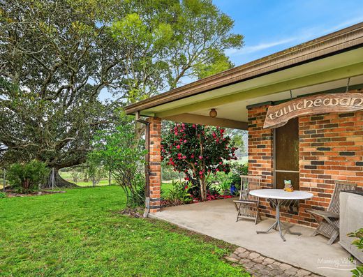 A Rare Manning River Lifestyle Retreat – 41 Acres of Privacy, Water Frontage & Timeless Charm