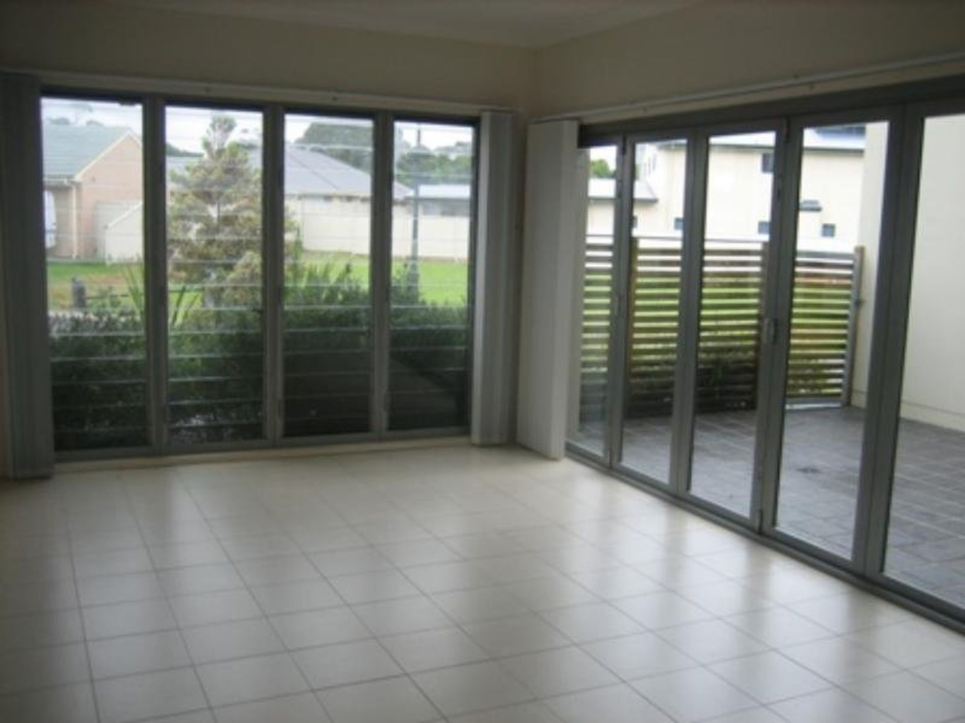 1 / 1143 Shallows Dr, Shell Cove