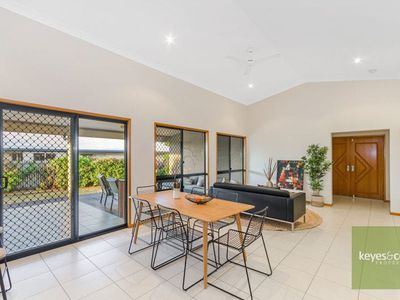 48 Monaro Circuit, Mount Louisa
