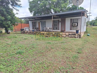 38 Main Street, Pentland