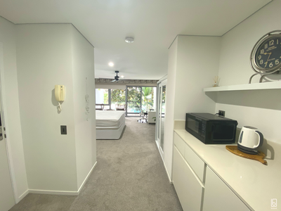 706 Turnberry Avenue, Magenta