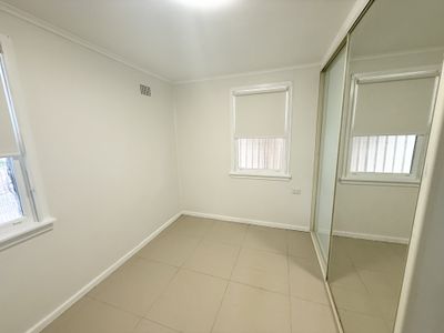 12 Ellis Crescent, Miller