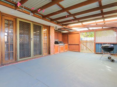 3 Pingrup Court , Waikiki