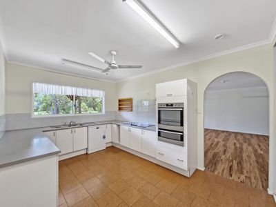 26 Hutton Drive, Tolga
