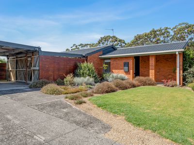 16 Webb Court, Portland