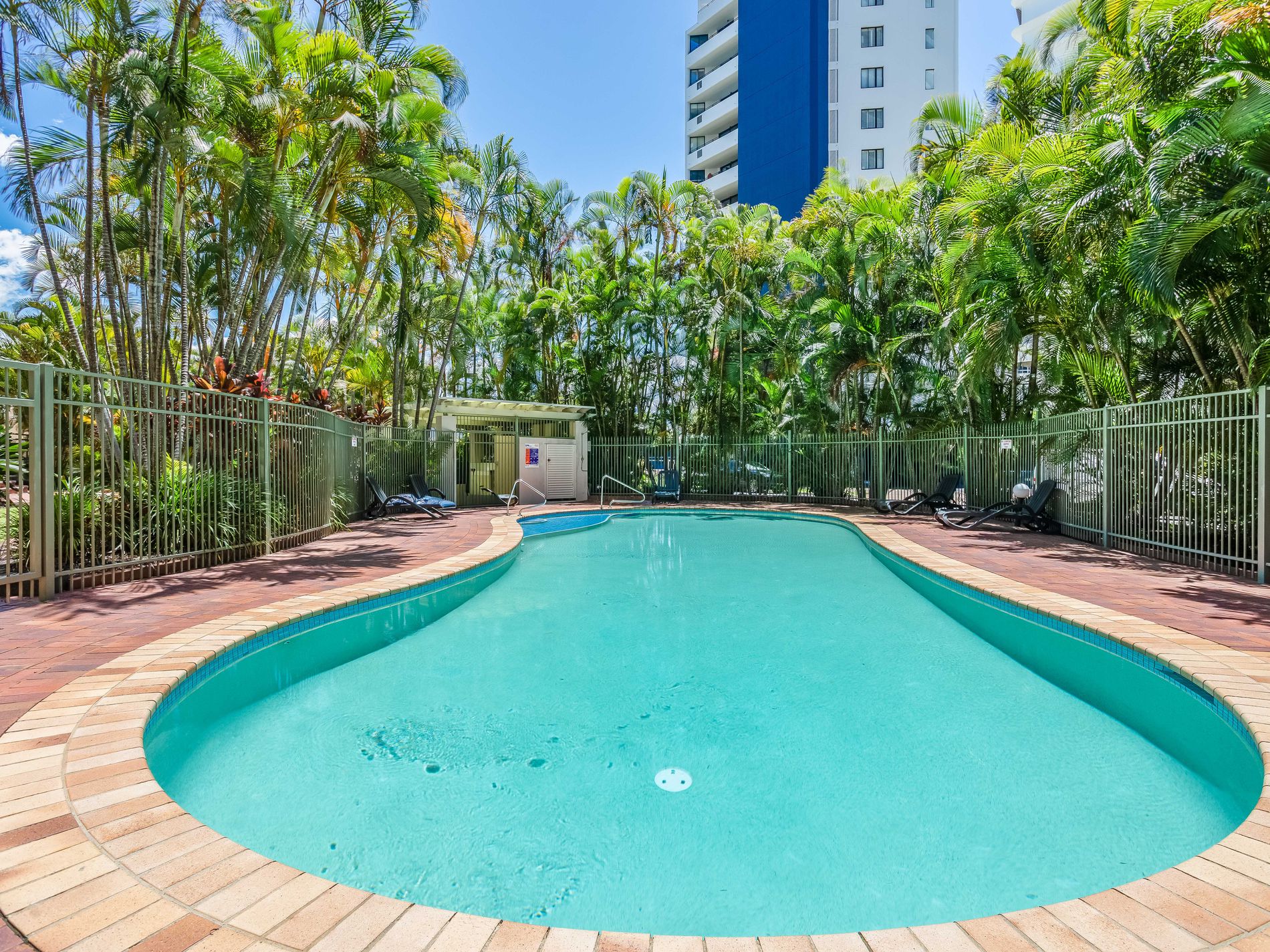 9 / 29-39 Woodroffe Ave, Main Beach
