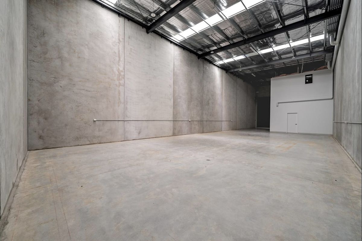 2 / 5 Literary Way, Williamstown