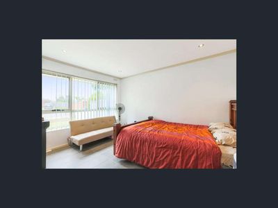 1 / 47-49 Saint James Avenue, Springvale