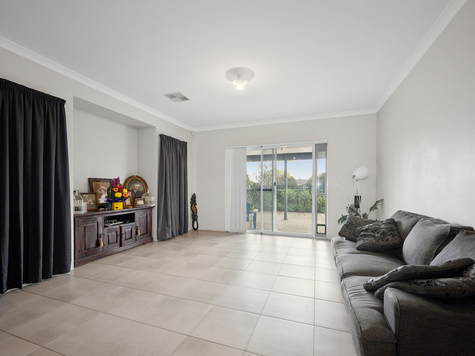 26 Calvera Gardens, Piara Waters