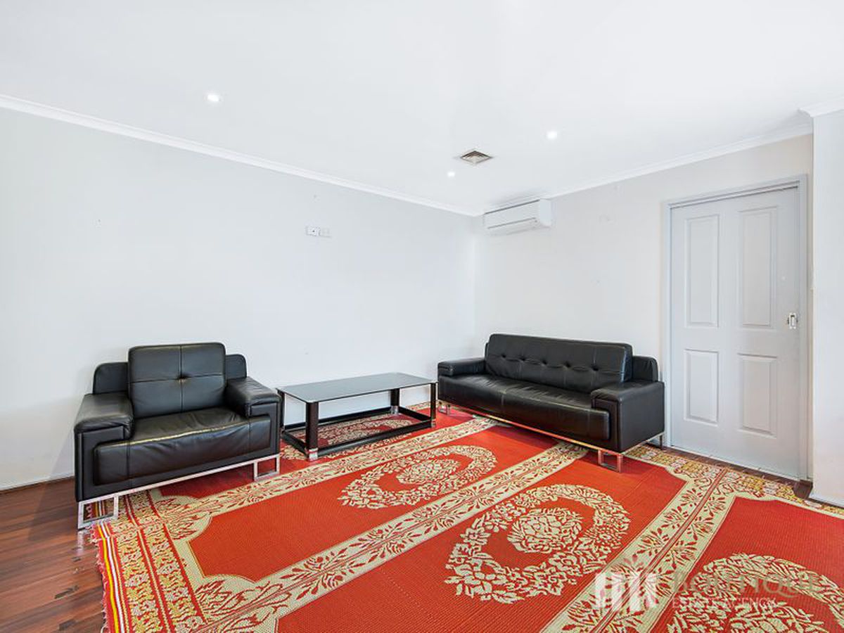 1 / 18 Third Avenue, Dandenong North