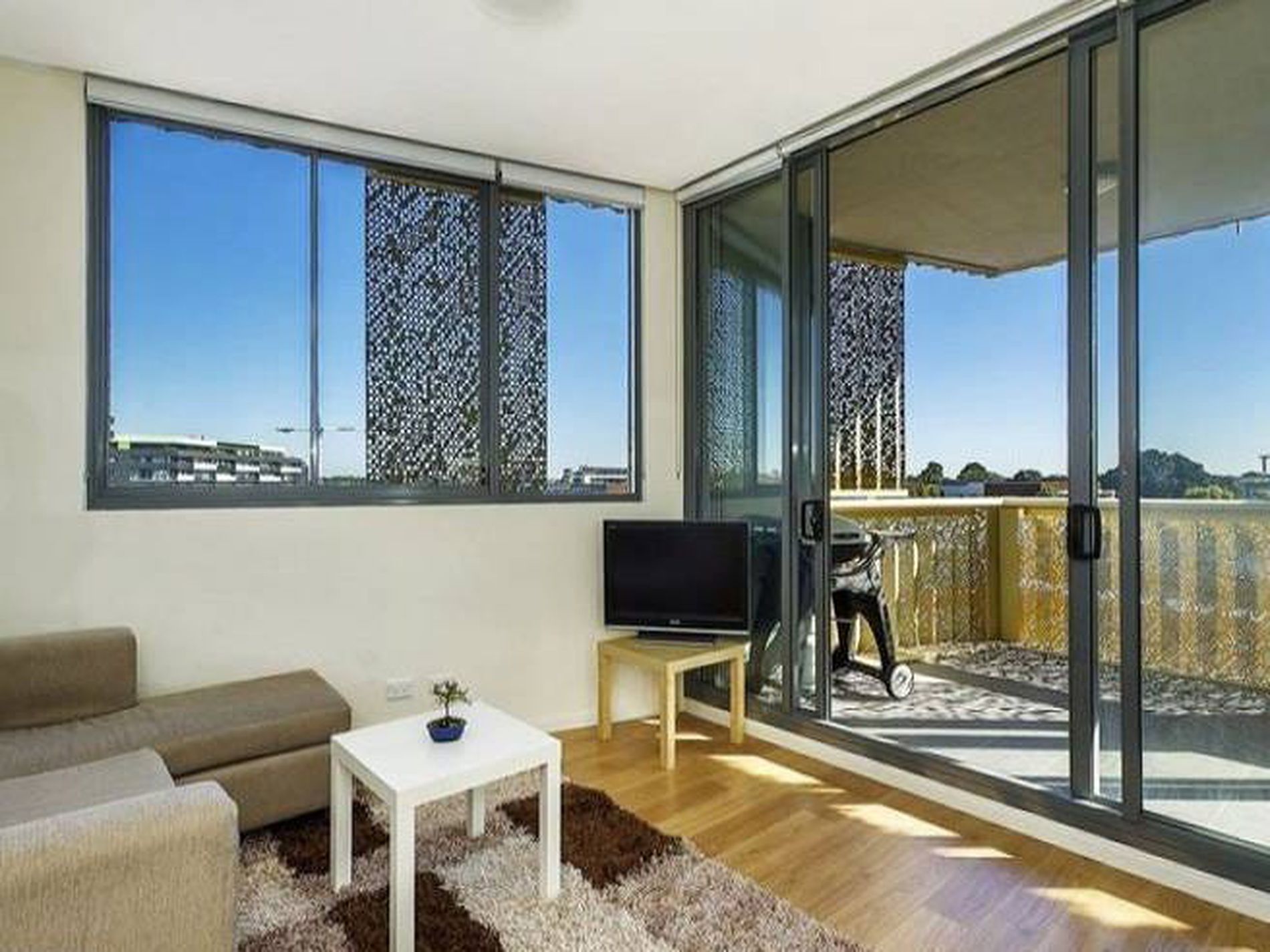 407 / 17 Gadigal Avenue, Zetland