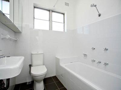 2 / 11 Derby St, Kogarah