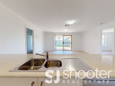 6 Magnolia Boulevard, Dubbo