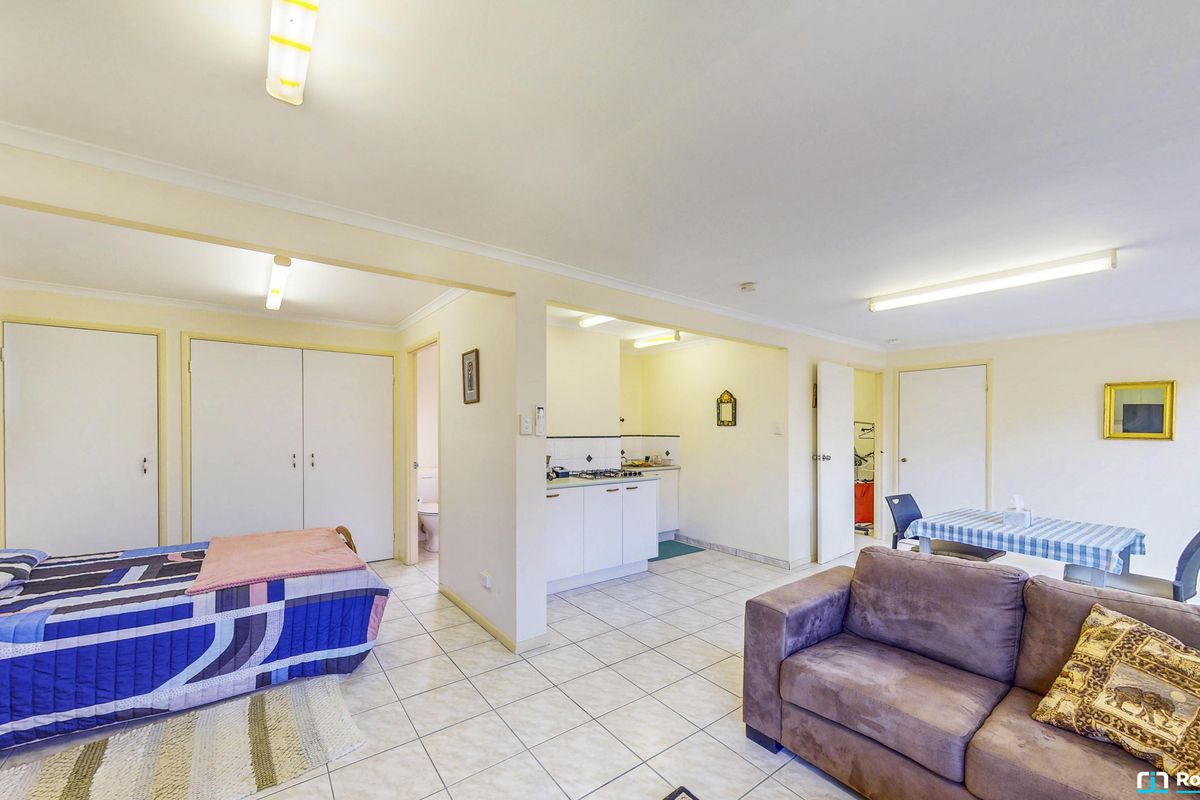 42 Hillview Lane, Pomona