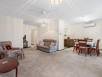 46 Farmfield Way, Morley