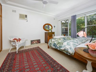 2 Young Street, Sylvania