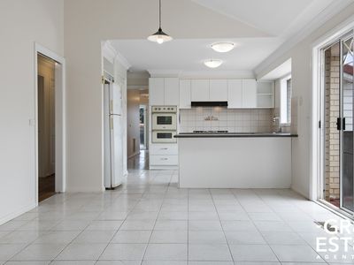 6 Scoble Place, Narre Warren