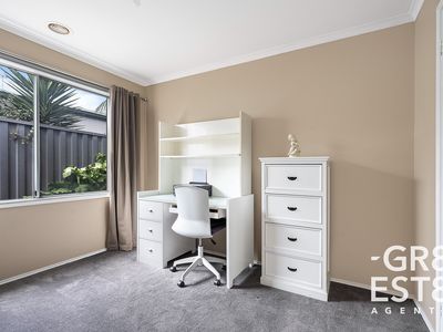 9 Woodrow Court, Narre Warren