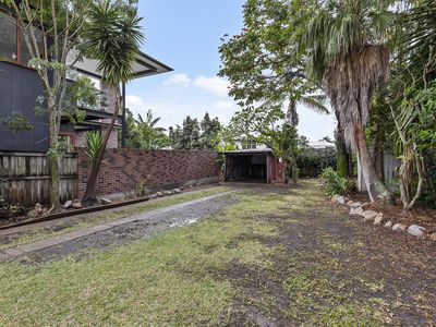 12 Inwood Street, Wooloowin