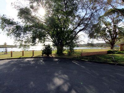 26 Rest Point Parade, Tuncurry