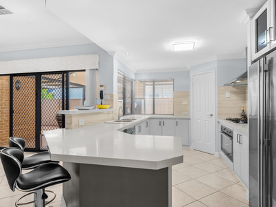 9 Azure Street, Southern River