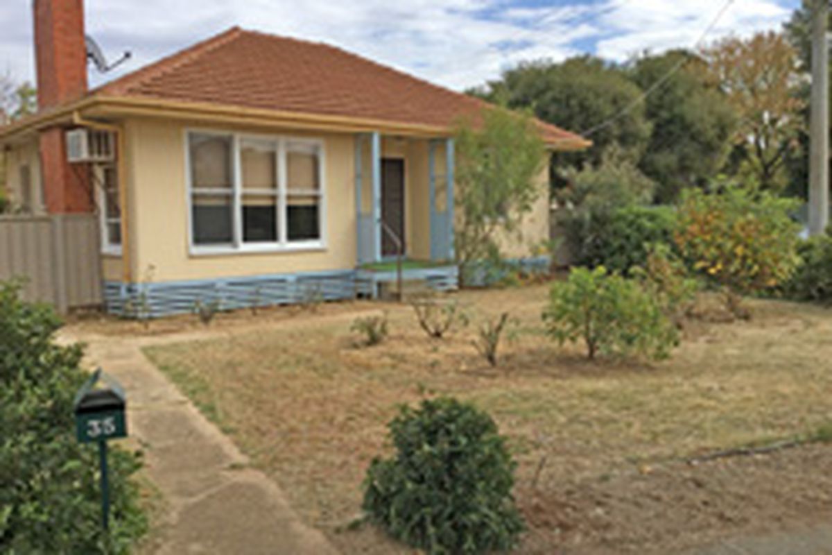 35 Station Street, Girgarre